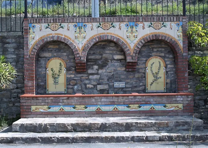 Hostal - Morillo De Tou *